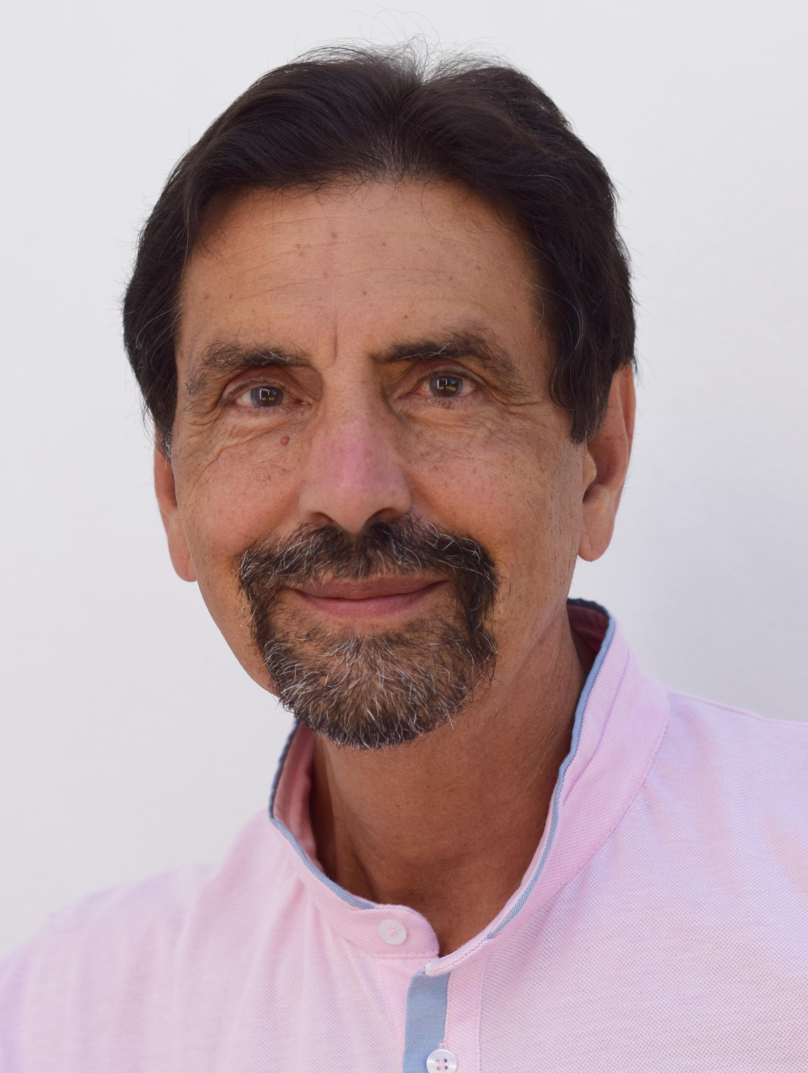 Dr. Hamid Montakab MD